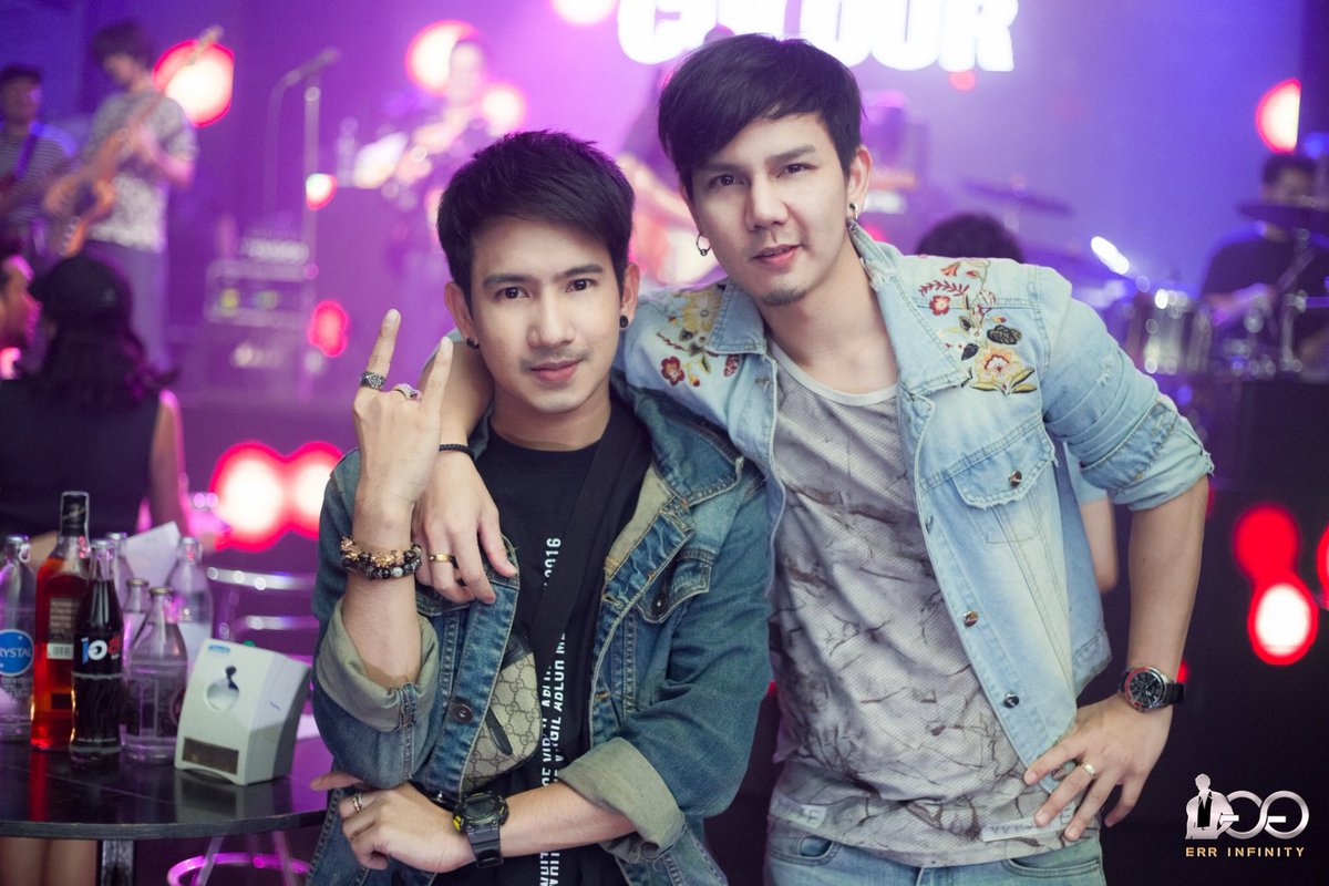 errinfinity's tweet image. ภาพความมันส์ ของคอนเสิร์ต TATTOO COLOR Live in Err Infinity 🎉  เมื่อวันที่ 25 OCT 2020 ที่ผ่านมา สนุกสุดมันส์แบบนี้ มีคอนเสิร์ตอีกเพียบ รอติดตามได้เลยครับ 💕

✅Inbox: m.me/ERR.INFINITY.L…
✅Line : lin.ee/ZJ5cbo5
หรือ @errinfinity (มี @ข้างหน้า)