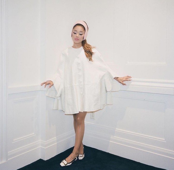 RateMyEdit123's tweet photo. Our big Ariana muse deserves a perfect edition. Give me a grade of 1-5.
The photo was edited in the Airbrush Application. .
❤️✨

#photoeditor #filter #airbrush #retouch #RateMyEdit https://t.co/L01nohOPRO
