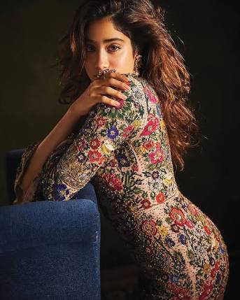  #JanhviKapoor -  #JimSarbh