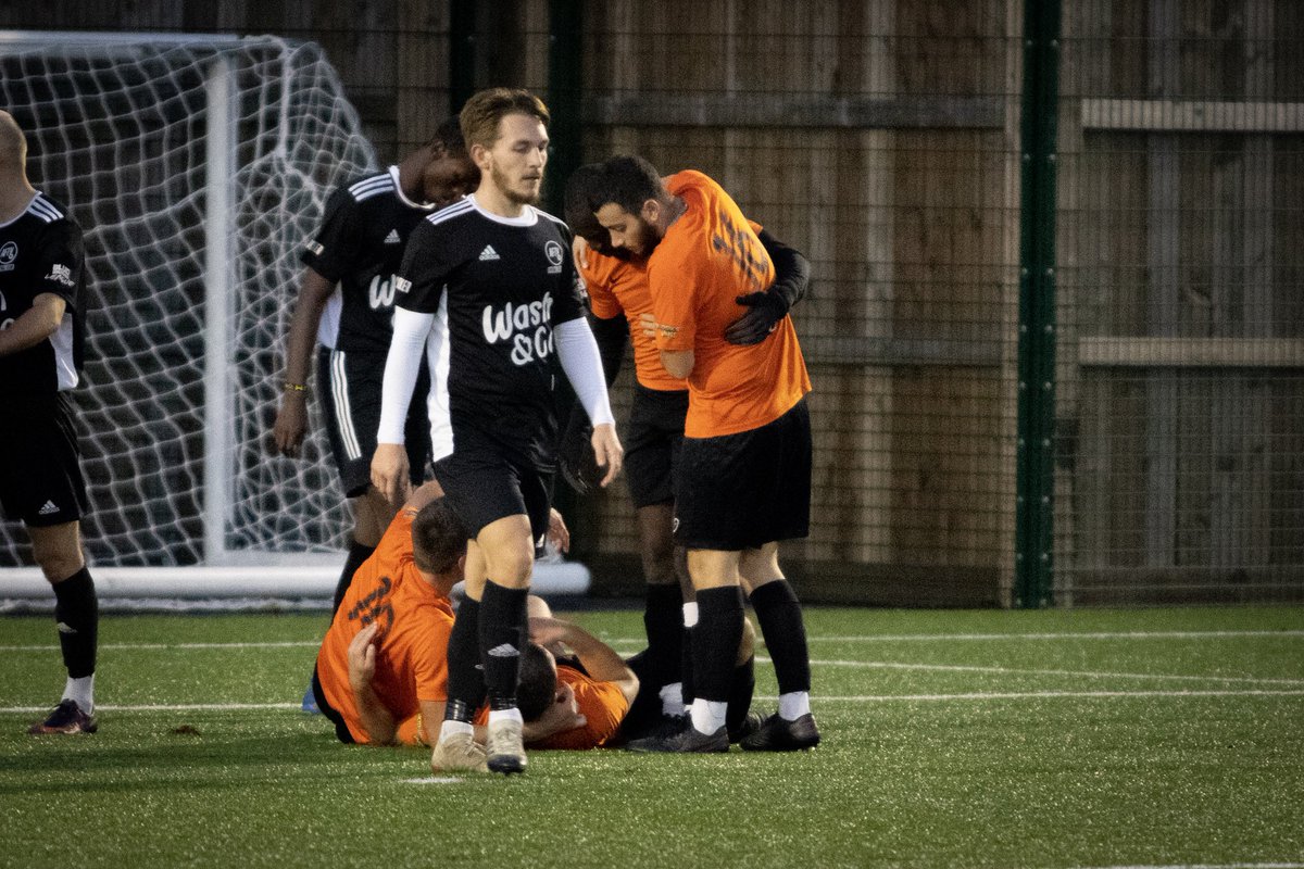 AFTVFC's tweet image. Defeat in our second game of the @LeagueReplayme 👎

@FcInfernos take all 3 points.