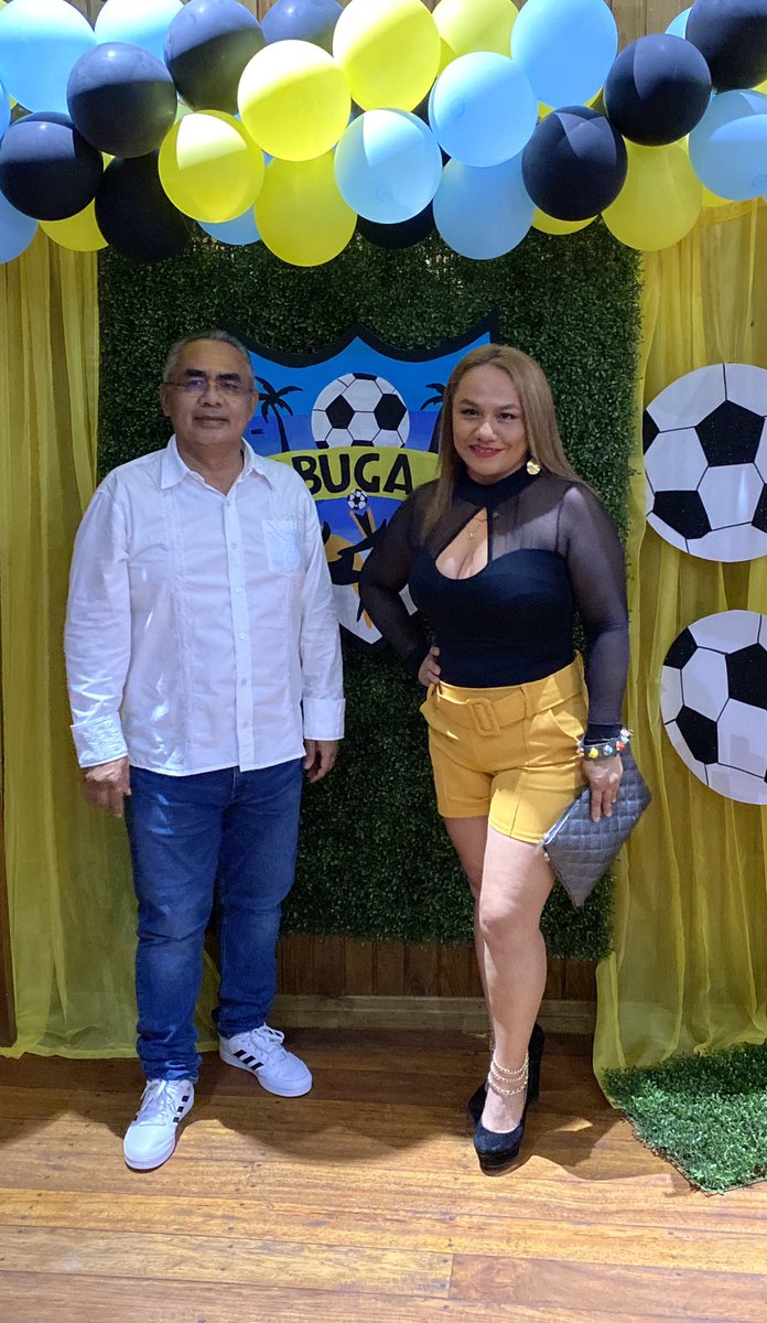 WalderVeliz's tweet photo. Cena de gala del club Labuga fc
#LabugaFC
#LabugaSomosTodos
#YoApoyoLabugaFC
#Livingston #Izabal
#terceradivisionprofesional
#terceradivisionguatemala
#walderveliz
#terceradivision
#LivingstonCadaDia https://t.co/tnghJNgTJI