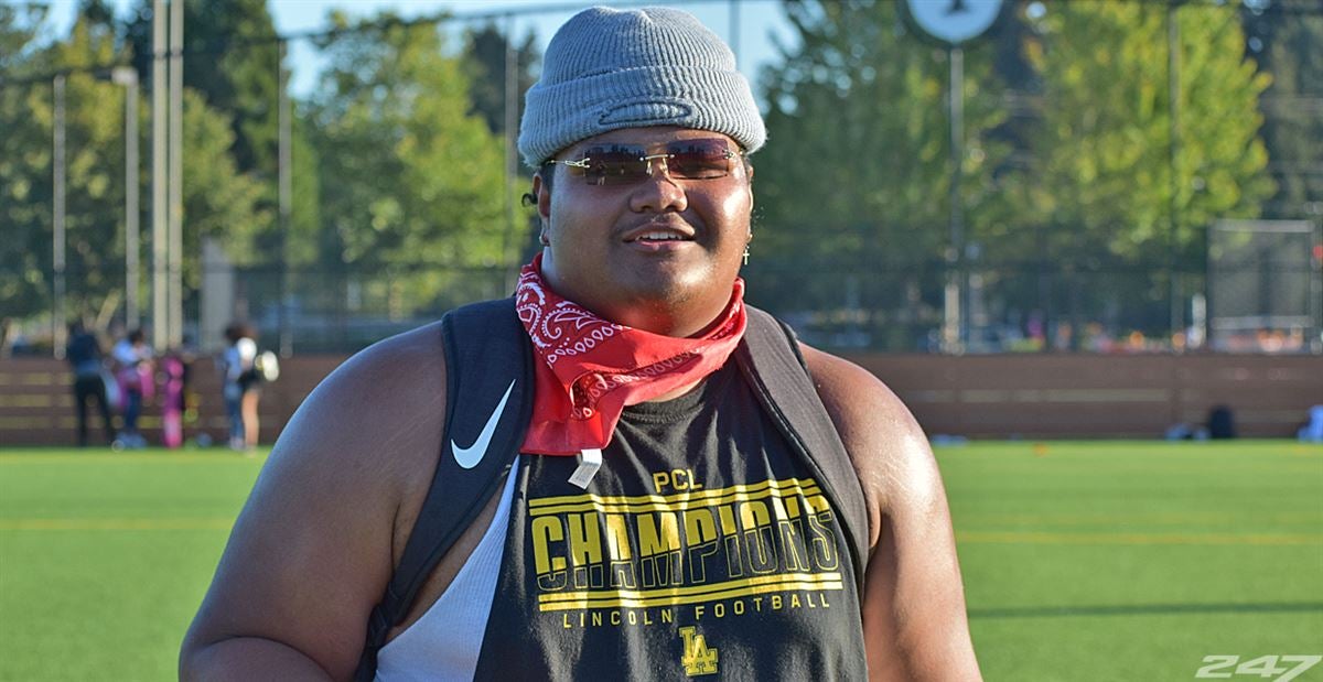 Tacoma (Wash.) Lincoln 2023 offensive lineman T.J. Tusi is getting on the radar 247sports.com/Article/Washin…