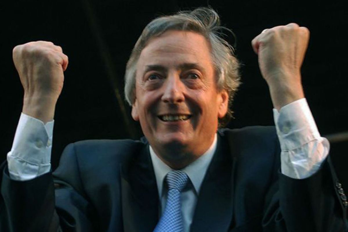 AgendaOtra's tweet photo. #Politica ||| @MaylaRavainera ► "Entre algún que otro pensamiento, lo insobornable de mis días siempre tiene que ver con Néstor. Pasar por el corazón siempre es buscarlo entre compañeros y banderas". https://t.co/fF3B00R0is