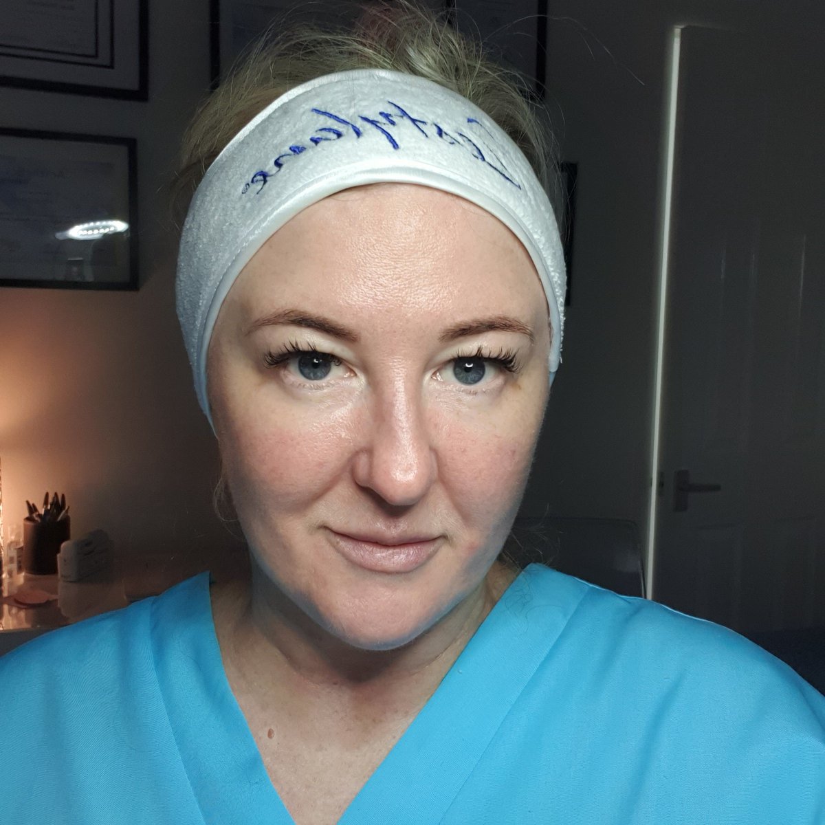 Derma_MaK's tweet photo. My face may look naked but its got amazing products #pcaskin doing their magic with their Omnisome System, Iluminating Facial all the way to make you feel bright again! https://t.co/GLl945qEQF
