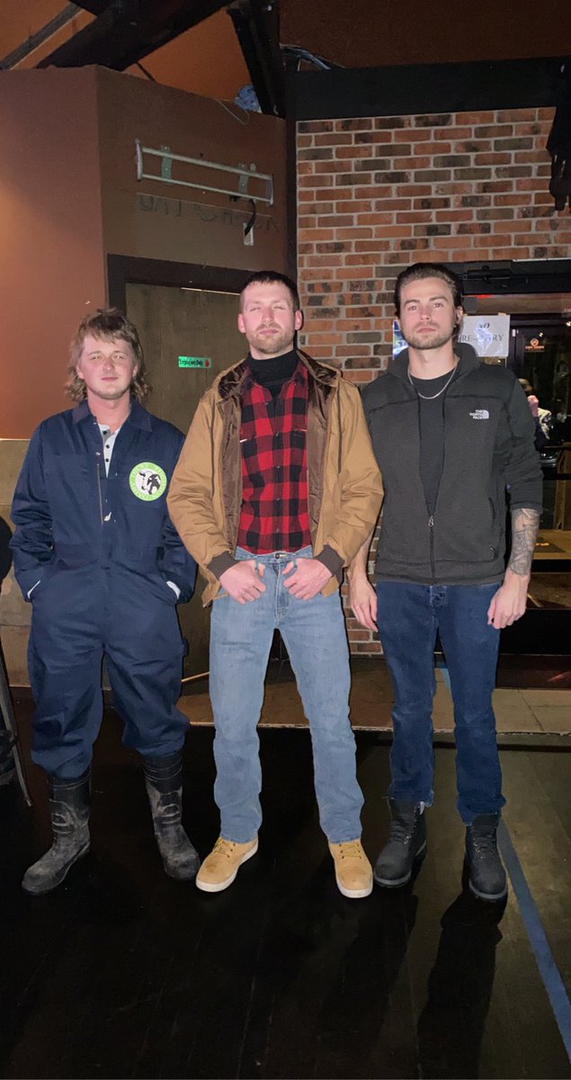 Drew__Cox's tweet photo. you don’t fuck with tradition @LetterkennyProb @jaredkeeso https://t.co/HSqb4OTCop