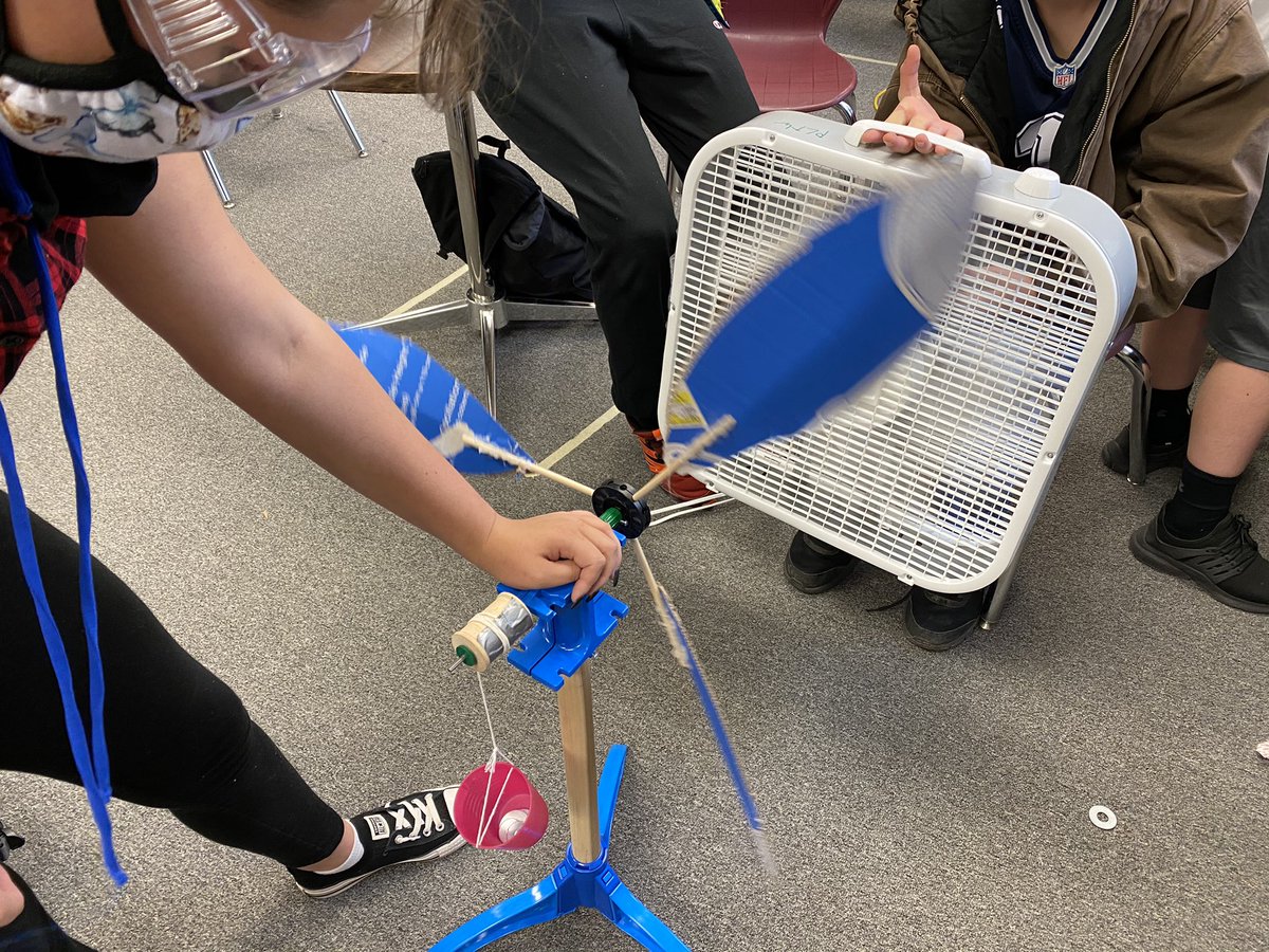 rathclass's tweet photo. We’ve had some good days of wind turbine testing in @PLTWorg #EnergyAndTheEnvironment! #SpearfishMS https://t.co/Zy2LwR5zBi