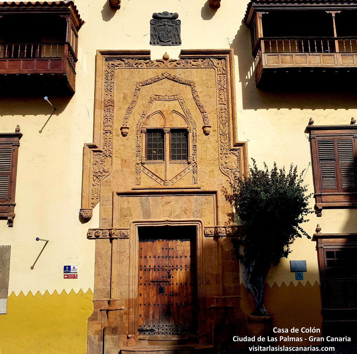 Casa de Colón
(Las Palmas de G.C.)
#casadecolon #vegueta #laspalmasdegc #laspalmasdegrancanaria #laspalmasdegrancanaria🌴 #laspalmas🌴 #grancanaria #grancanariainsolita #grancanariafoto
#grancanariaisland #grancanariatravel #canariaslifestyle
#canarias #canaryisland