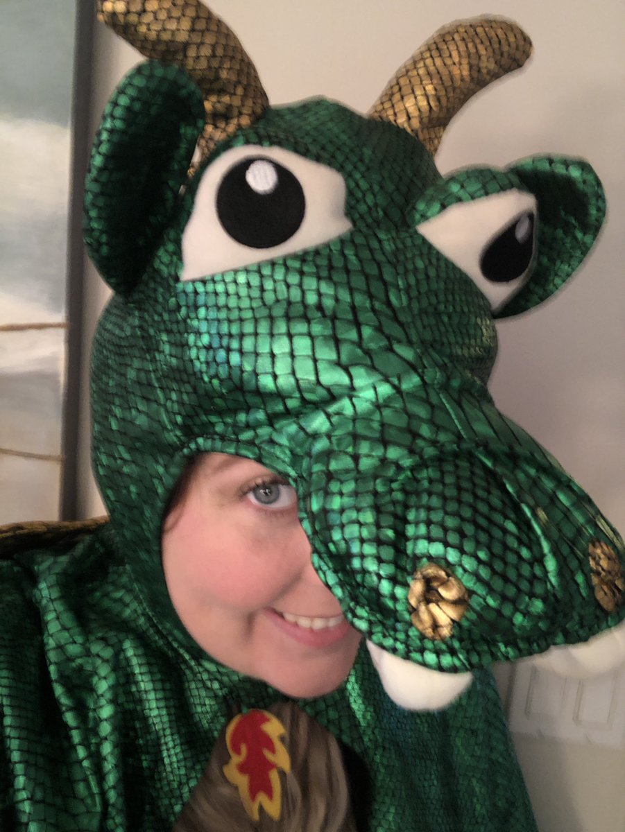 AlexanderQEB's tweet photo. @MrsHoltQEB Miss you today!!!! https://t.co/xsq5F8ebbV