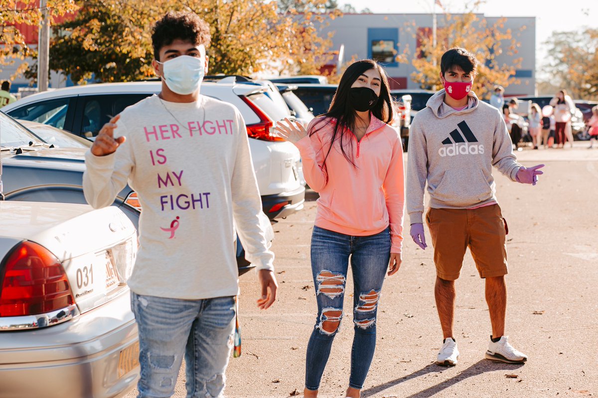 lcs_lincolnton's tweet photo. Thanks to high school students who helped run stations for the elementary and middle grades!
#LCSPinkOut #BreastCancerAwareness #LCSeagles https://t.co/cC4PNZboMz