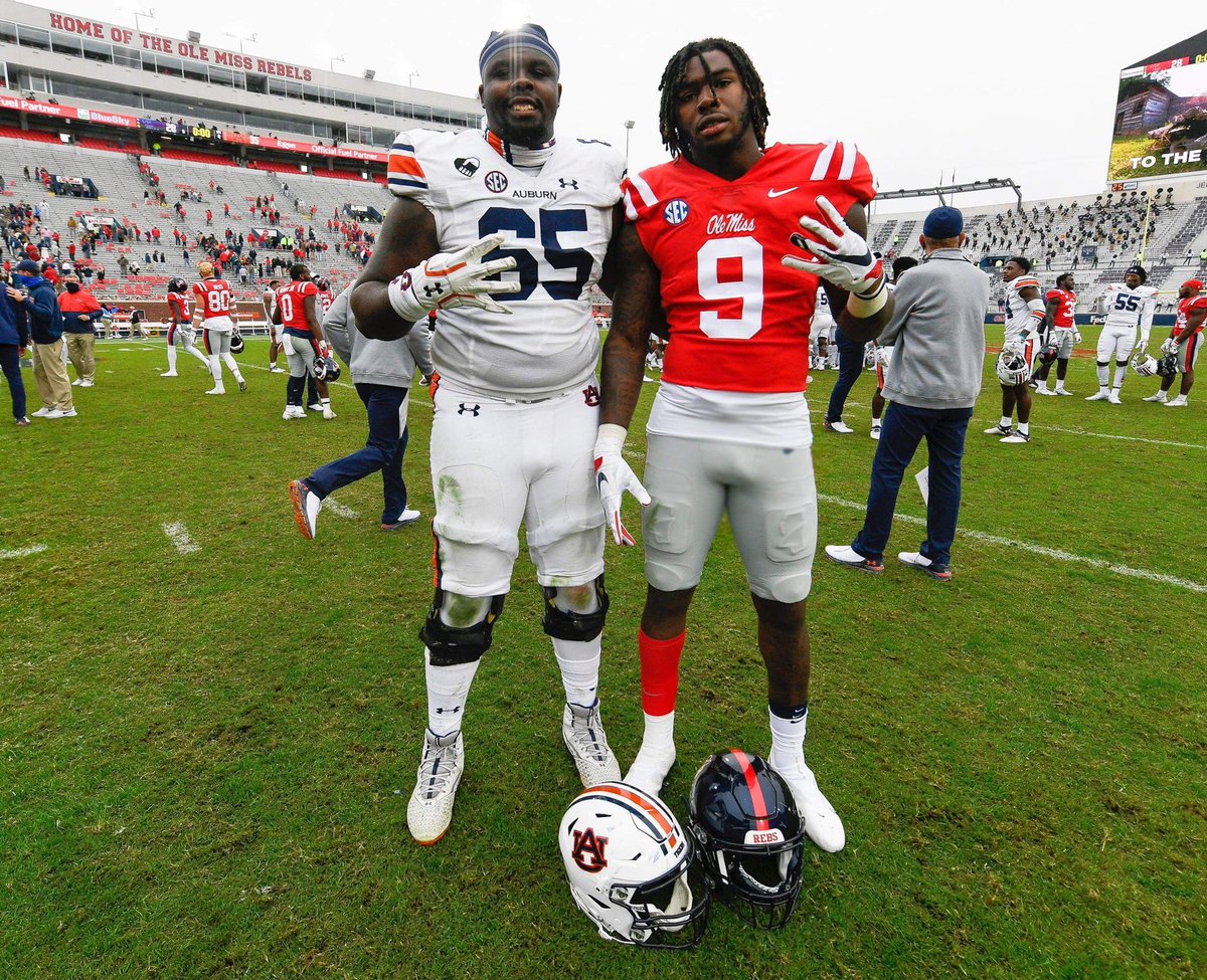 LeeMCarter3's tweet photo. Discipline plus dedication determines your destination.   Two of my former players doing big things in the SEC.  LOVE YALL BOYS (Alec Jackson, Brandon Mack II) and all the others that #ETGLTS! https://t.co/27fpxovII1
