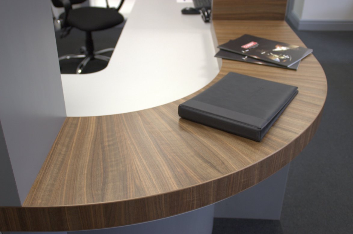 This reception desk really translates the revitalised approach to our commercial and retail joinery projects. Embracing emerging visual rendering software or our 5 Axis CNC machining, we have seriously ramped up our design &amp; manufacturing capabilities...

#bespokjoinery #Desk