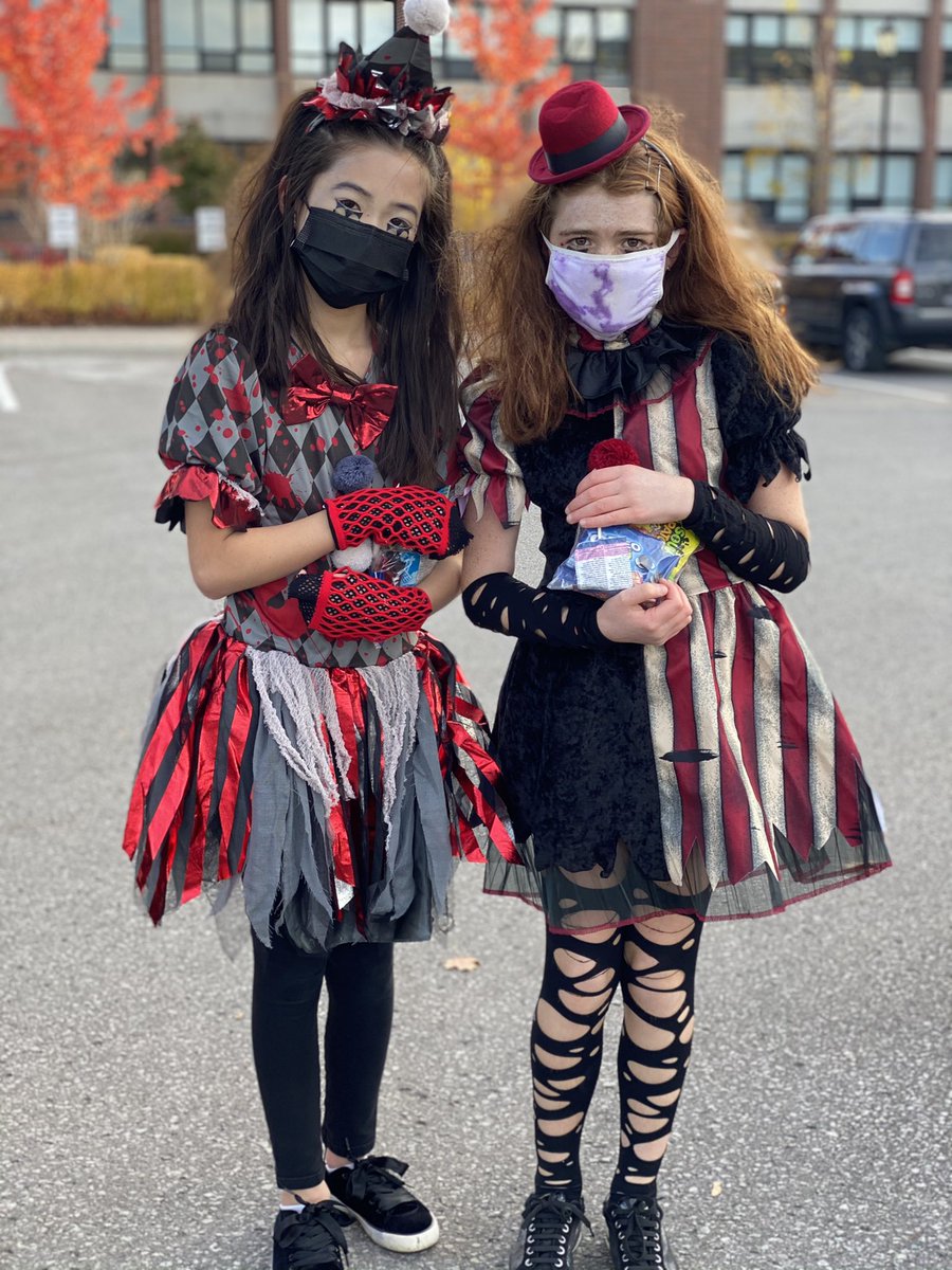 ERuncini's tweet photo. Happy Halloween 🎃 from 5/6E on our trick or treating walk around @TCSBears thanks to everyone who helped out! https://t.co/w9vE3t8a2F