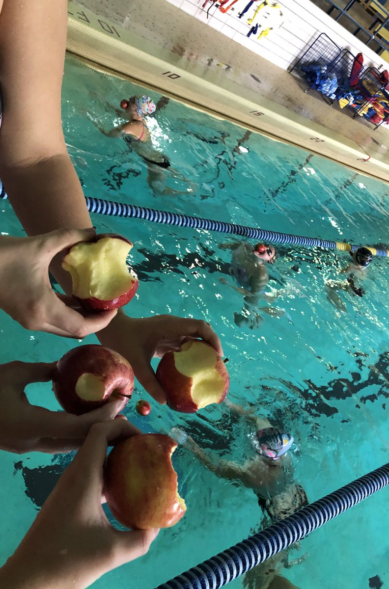 A favorite Halloween tradition... bobbing for apples!!🍎💛 #swimforjim