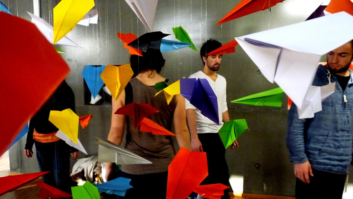 Gardons un lien pendant ce nouveau confinement... avec tout d'abord l'atelier Full Gop proposé en zoom par Pierre-Benjamin Nantel !!
🗓️ Dim 1er novembre 10h > 13h
📍 Lien : us04web.zoom.us/j/78503642719...
ID de réunion : 785 0364 2719
Code : pjr49K
💶 Atelier gratuit - tout niveau