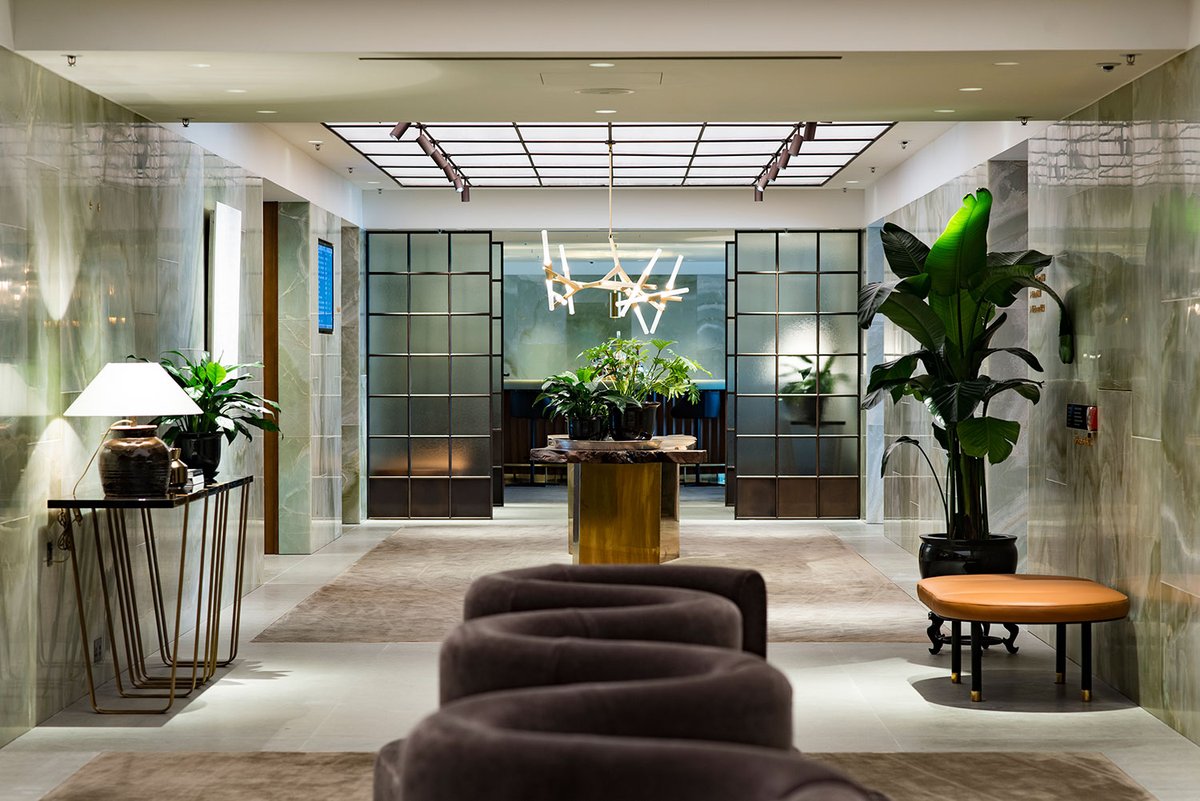 londonbiennale's tweet photo. In 2015, #Studioilse designed the Pier First Class lounge in @CathayPacific's hub airport in Hong Kong, questioning what a luxury experience is for today's first class traveller https://t.co/HRpQvpJtfG