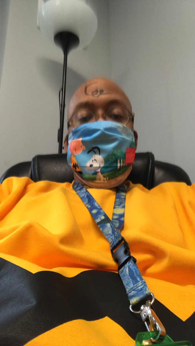 Midnightemf3's tweet photo. @PhoenixHousesNY  working hard in the #HappyHalloween 🎃 spirit https://t.co/TOxxYc4fjC