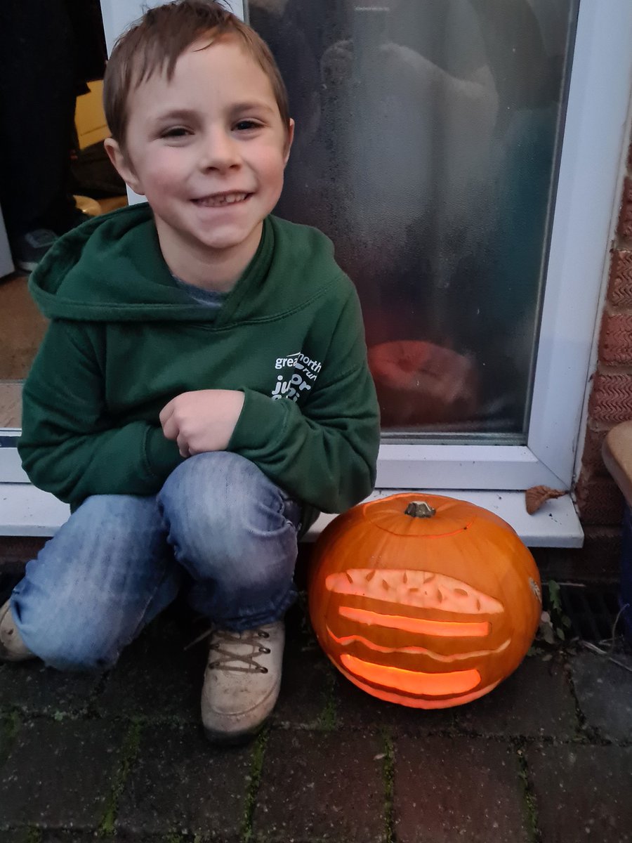 Laura Hing tweet media