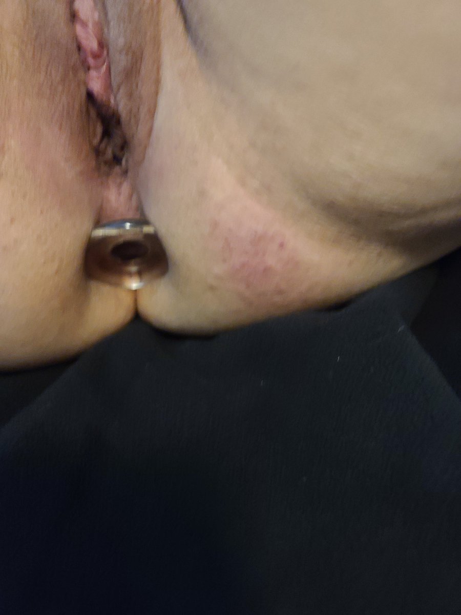 Mike77727120's tweet photo. Which view do you like most #hornyasf #sexywife #glassbuttplug #NGOT #soakingwetpussy #cumhard #naughtywife #realcouple #freshlyshavedpussy #friskyfriday https://t.co/zxReHezxO7