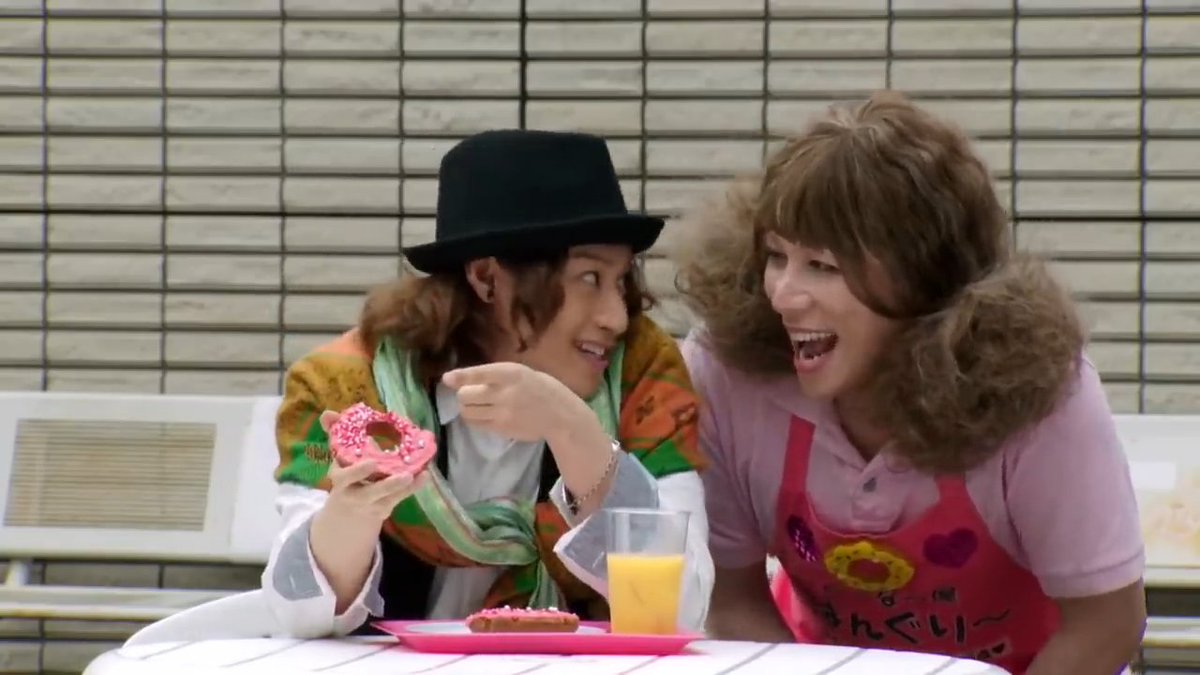 パルサー 夏イベント情報縛り中 V Twitter 馴染みのドーナツ屋に立ち寄ったら連続猟奇殺人犯の怪物が店長と親しげに会話しているのを目撃した際の心境は 筆舌に尽くしがたいものがありそう 仮面ライダーウィザード