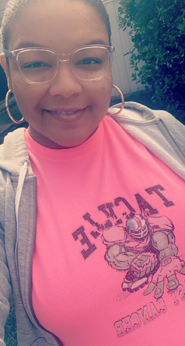 Happy Friday! It’s #VHSSpiritWeek and this is my favorite #PinkOutDay because who doesn’t love PINK 🥰💞💞💞💞 @VHS_BlueDevils #VHSOneFamily