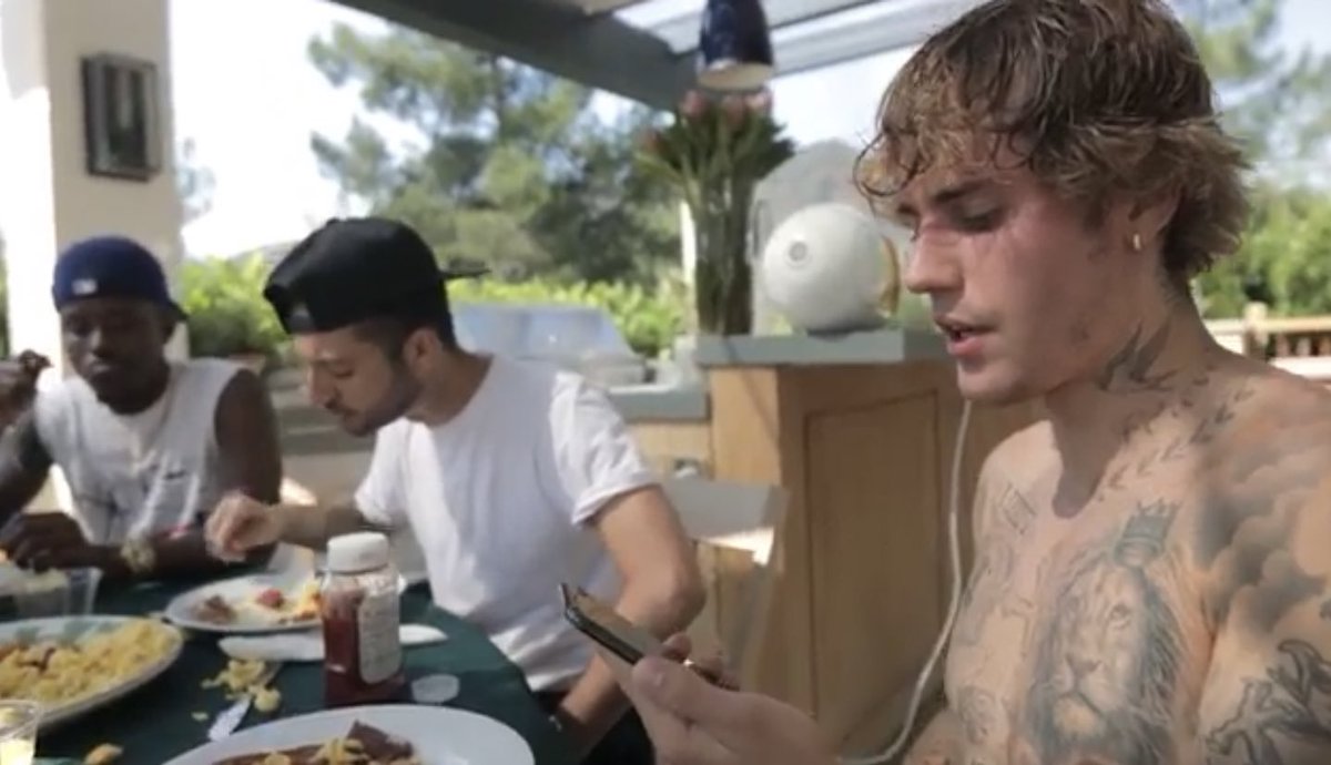 obrojustin's tweet image. he's so beautiful #JBNextChapter