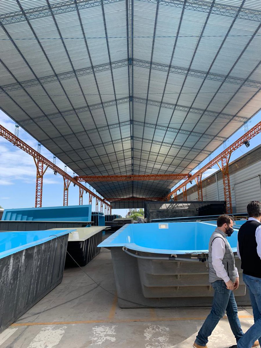 fernandosibilla's tweet photo. La industria de Córdoba no para. Visitamos #Indusplast. Con un liderazgo innovador y comprometidos con la mejora continua esta fábrica de piletas provee al mercado mercado interno y exporta a #Chile #Uruguay #Inglaterra 💪 @MICyM_Cordoba @SecIndustriacba @accastelloedu https://t.co/tLg7Jmzy9Q