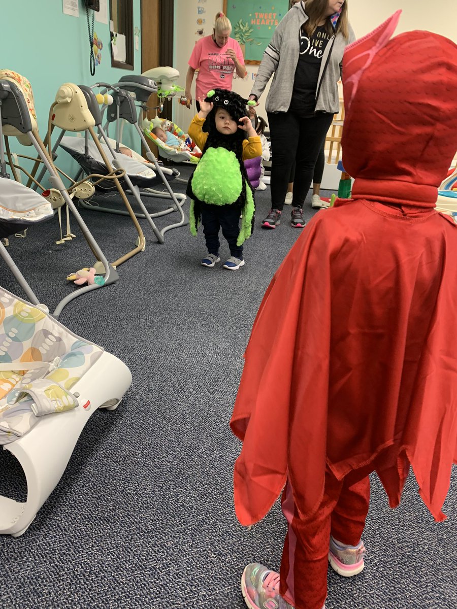 TehyaHensley's tweet photo. Just some pics I got from his Halloween parade at school today 😍🥰 https://t.co/yNIzdt7SA6