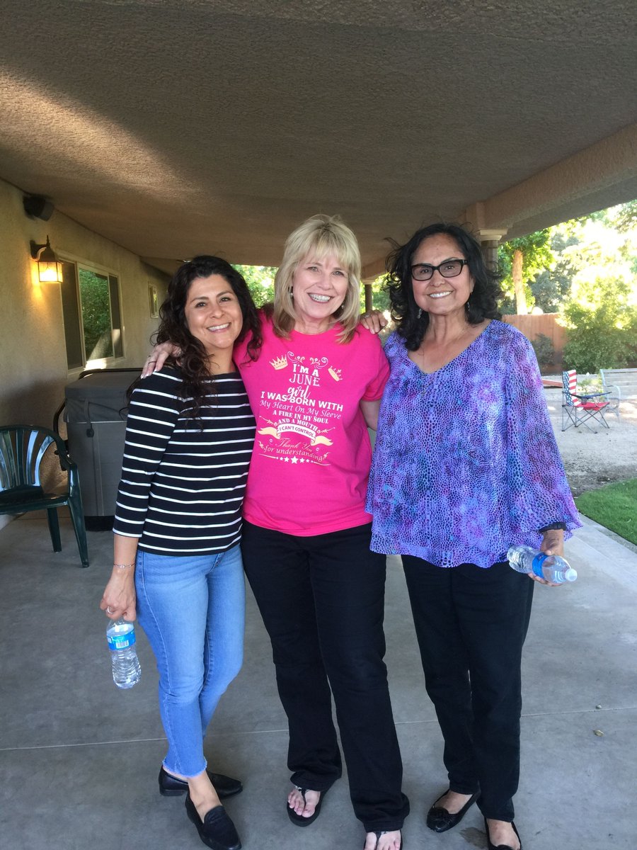 fresnounified's tweet image. The front office staff shout out Beth Buettner at Eaton Elementary! Angie, Elizabeth and Yvonne say, "During this unprecedented time she keeps focused on what’s best for our students. She is simply the best!" Thank you Principal Buettner! #ThankAPrincipalFUSD #FUSDFamily
