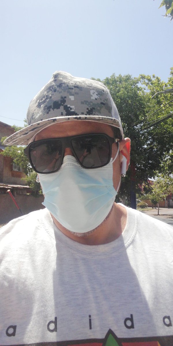 Chaputronx's tweet photo. #CosasQueANadieLeImportan
#CagateDeCalorshhhh
#PasandoPiola https://t.co/bGpxqtR8Me