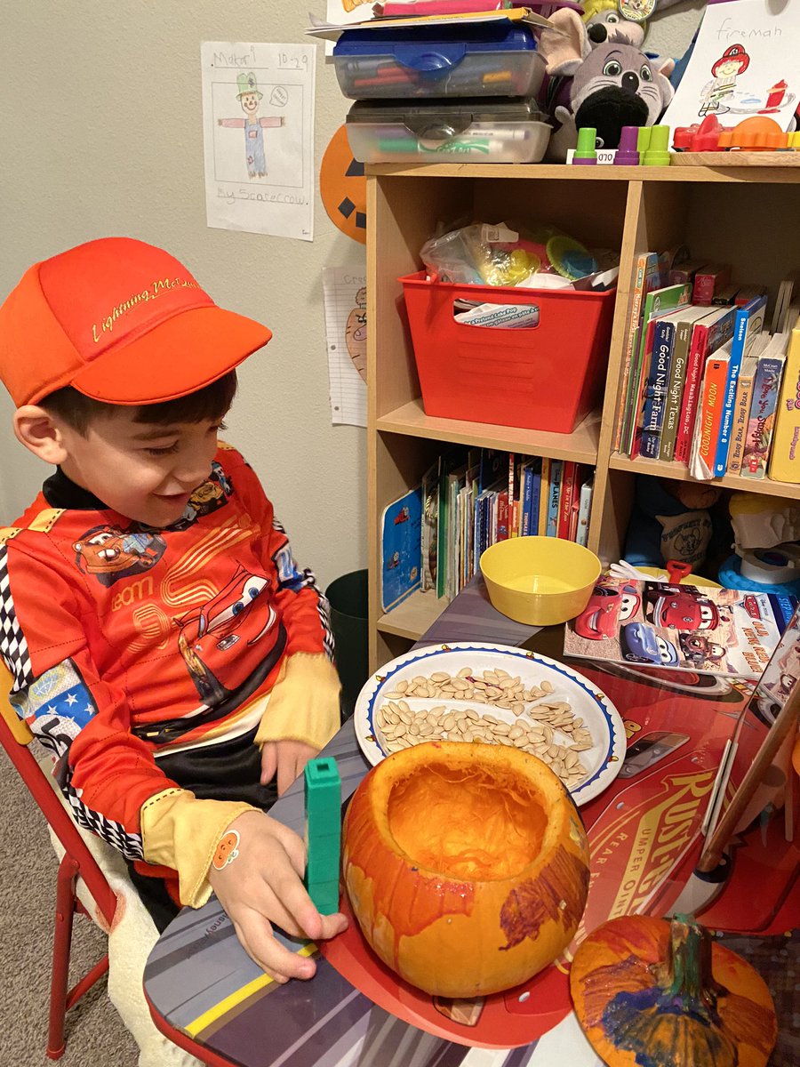 binabucus's tweet photo. Makori got to cut a pumpkin . Counts seeds and measure width and height for science today . Happy Halloween all  #golbowtweets #golbowelementary https://t.co/J7hu6Wdrgi