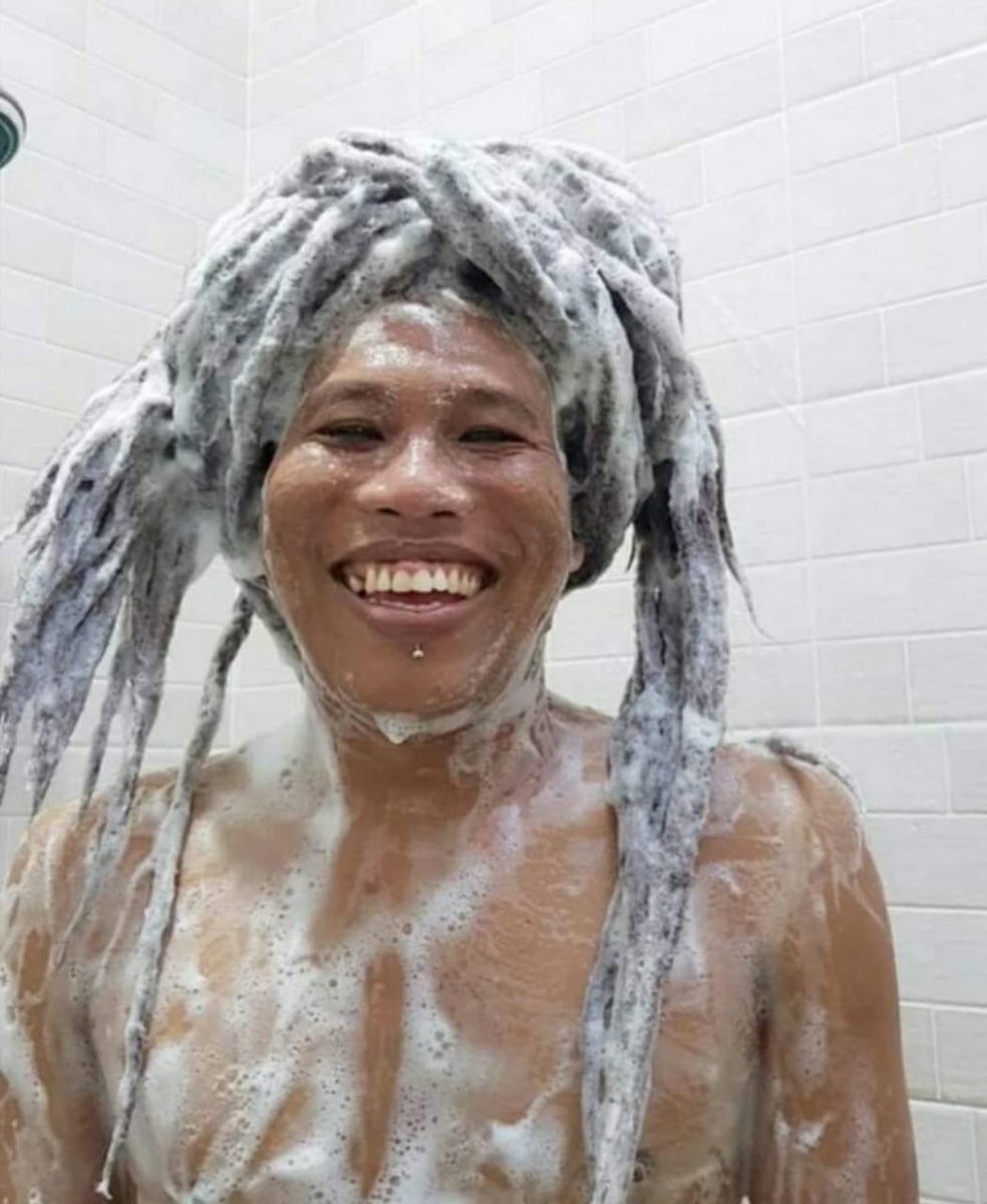 enaknya ketemu tmn2 lagi. hehehe....