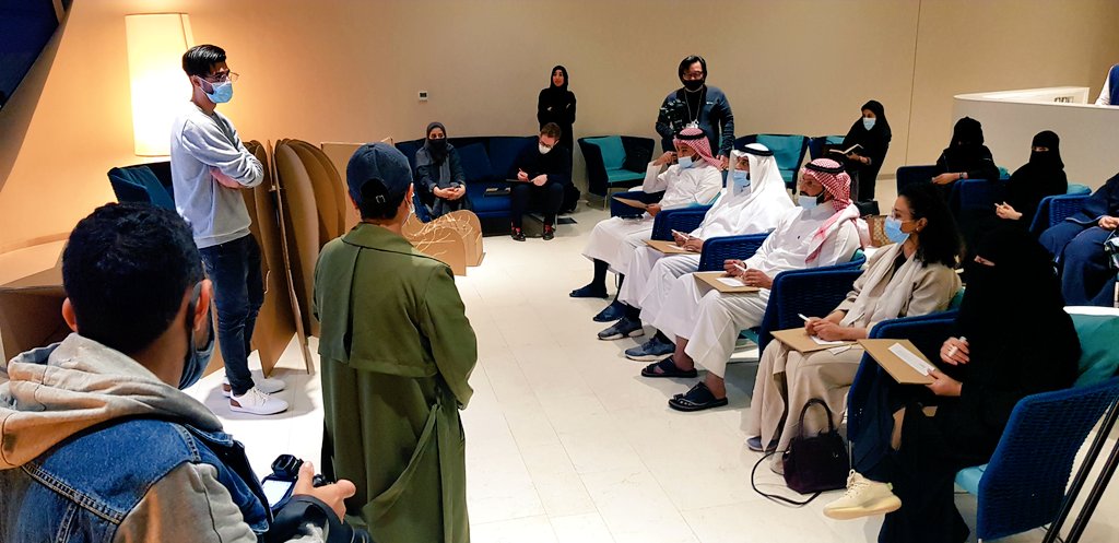 BrightUp_sa's tweet photo. جانب من اليوم الختامي لعرض مشاريع "تحدي الاثاث الكرتوني ". 
فعالية تنوين 2020
 .@Ithra|اثراء
#designthinking #تنوين_إثراء #tanween #ithra
 #تنوين_إثراء https://t.co/UVE96TjaQT