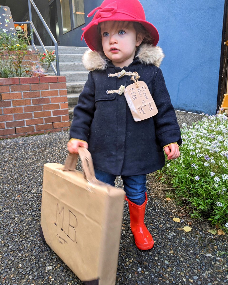From_Farrah's tweet photo. .@paddingtonbear, meet Maddington Bear.

(Madeline) https://t.co/8KqUlUCEpd