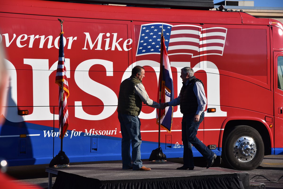 MikeLKehoe's tweet photo. .@claudialkehoe and I were excited to start the day in @mikeparson's hometown of Bolivar on the #MikeWorks Bus Tour! We love to see a big home town crowd! And a huge thank you to Dick Peerson for being our advance driver all week! https://t.co/uti4ZkD9w6