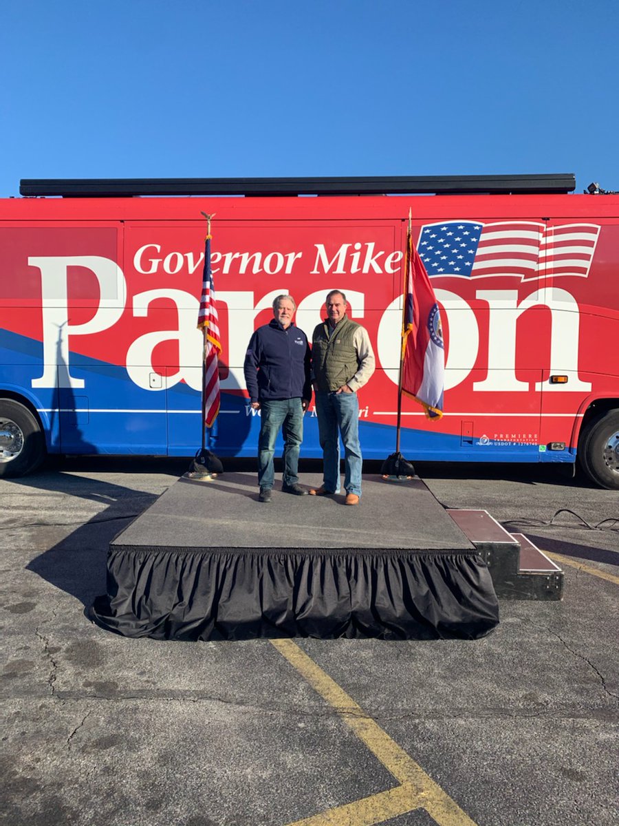 MikeLKehoe's tweet photo. .@claudialkehoe and I were excited to start the day in @mikeparson's hometown of Bolivar on the #MikeWorks Bus Tour! We love to see a big home town crowd! And a huge thank you to Dick Peerson for being our advance driver all week! https://t.co/uti4ZkD9w6