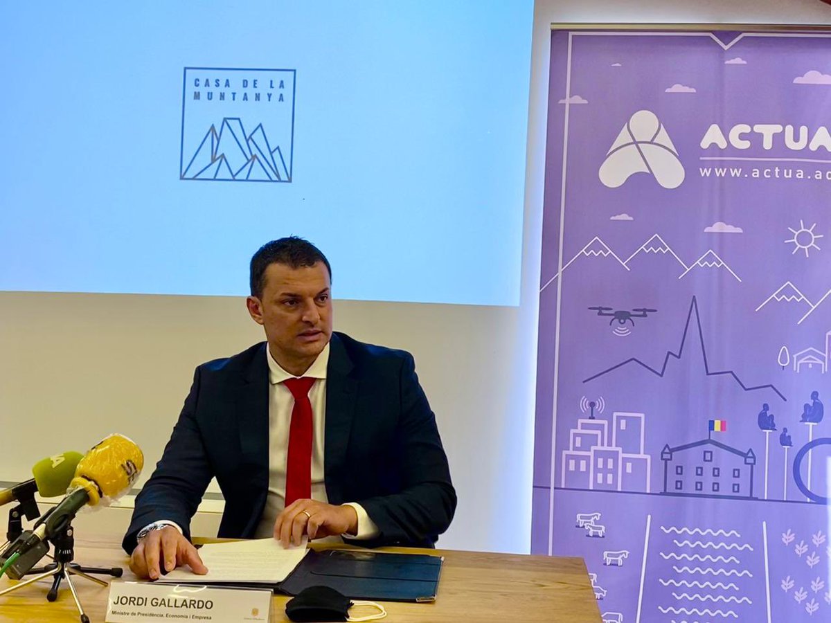 JGallardoAND's tweet photo. 🏔Inaguració casa de la Muntanya, un espai de referència per explicar, experimentar, crear nous projectes, productes i serveis de forma interactiva i innovadora per l’entorn de la muntanya. @ordinoesviu @GovernAndorra https://t.co/qGrxfWIGw5