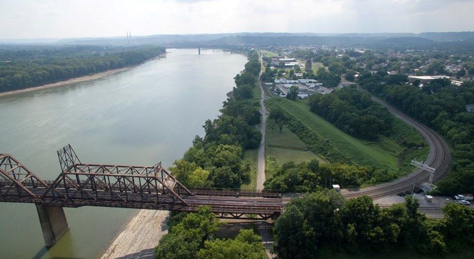 VisitIndiana's tweet photo. Quant destinations along the Ohio River Scenic Byway make for a perfect fall road trip! Its 303 beautiful miles are waiting just for you. ππ
Read More: https://t.co/zERnkz4hjh
#INFallRoadTrips #visitindiana #indiana @MadisonIndiana https://t.co/TXmsgJdnph