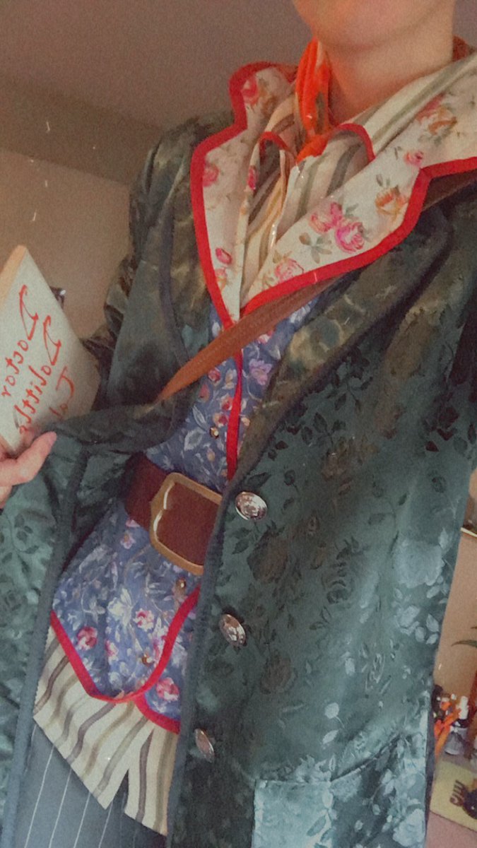 kb2edits's tweet photo. @RobertDowneyJr  Dr. Dolittle Halloween Costume
🐶🐻‍❄️U best bet this fit isn't only being worn for one holiday- wearing this makes me want to find adventure
#Halloween #rdj #dolittle #halloweencostumes #robertdowneyjr https://t.co/ChnDdKOor4