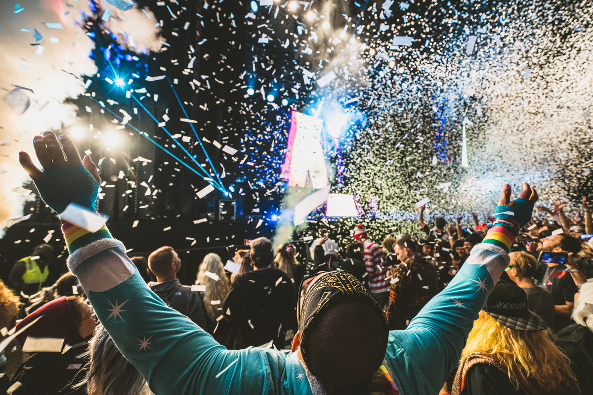 Today would have been Day 1 of #VoodooFest 2020. 😥 We miss you all so much, and can’t wait to be together again in 2021. In honor of what today would have been, tag us in your throwback Voodoo images so we can all reminisce on the past fun! 🎃🤖👻