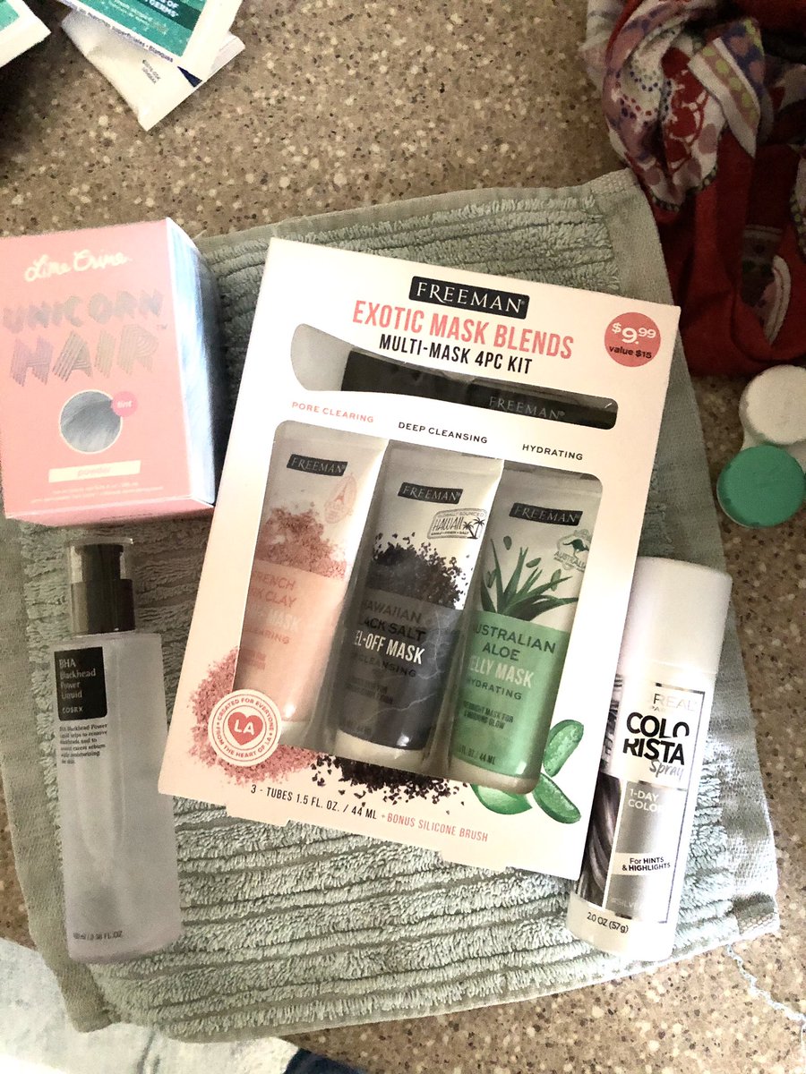 I’ve been saving up some beauty/skin products as well as a stash of bath bombs (I hide them from myself and surprise myself later. July Kelly has been looking out for November Kelly). Found this $10 multi face mask kit that I’m going to town with.