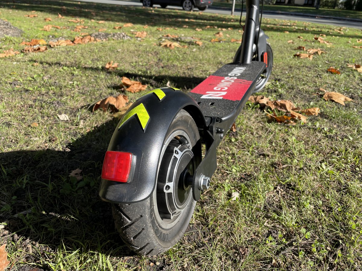 Test KingSong KS N10, le challenger à 800 euros gyronews.com/test-kingsong-…