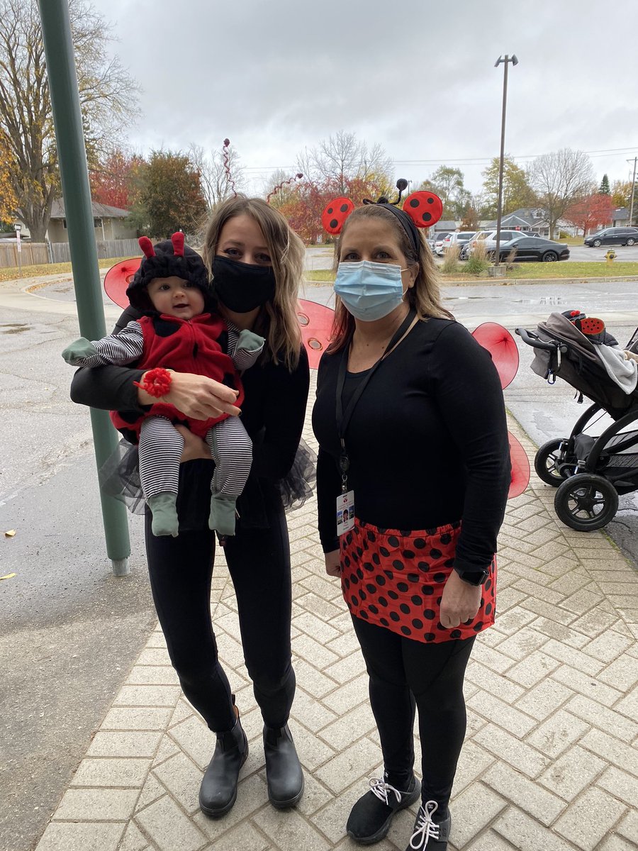 MintenTaylor's tweet photo. Look who showed up for a visit today!! Mrs. Smolders/VanSchaik stopped by with her little ladybug to complete this trio! #lookatthosecheeks #SVDPmom #missyou #Halloween2020 https://t.co/cHIU2iFx0F