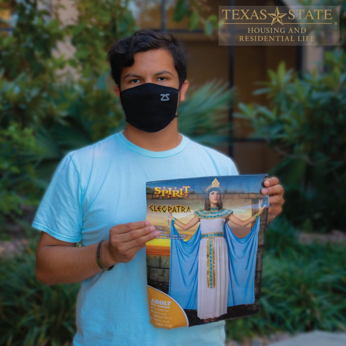 fallshalltxst's tweet photo. It’s finally spooky season! A time to lift our spirits, not relinquish them. This Halloween, Texas State encourages students to choose a costume that does not appropriate. Swipe to see some costumes to ghost for a lifetime!
#bringitupbobcats #RespectTexasState #DontAppropriate https://t.co/ry8aFrWhbU