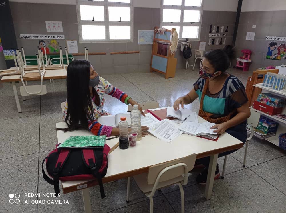 clifsucre's tweet photo. Continuamos con las Asesorías Pedagógicas a la familia del  CEINS ANDRES BELLO Ciudad Caribia. #CadaFamiliaUnaEscuela https://t.co/1zXlNH19J9