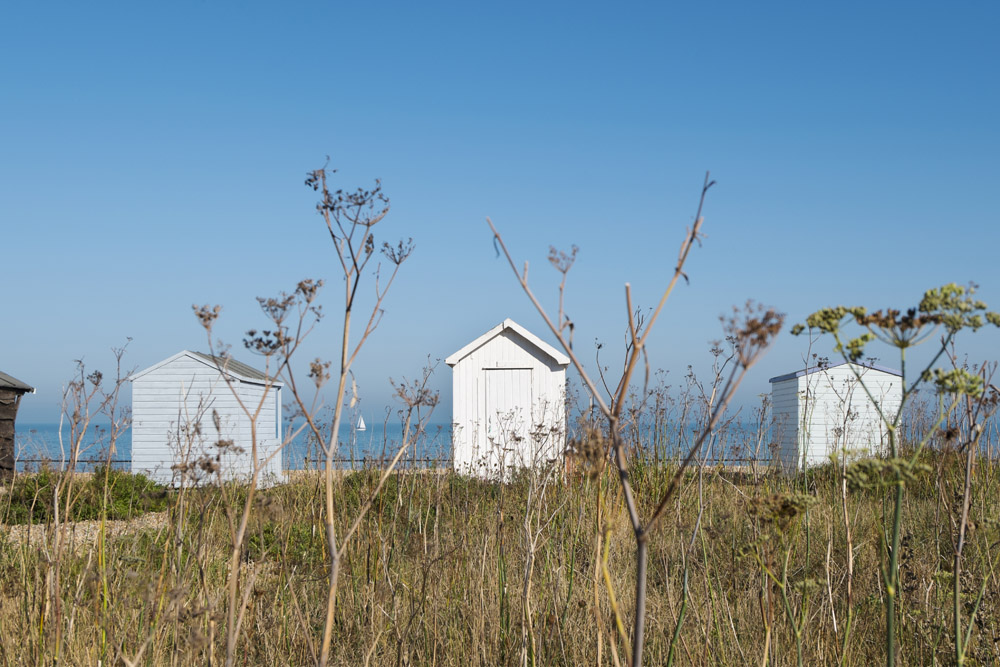FloSmith9's tweet photo. Kingsdown Beach, Kent, UK. All images on Alamy - Image ID 2D6RXC6 @AlamyContent #beachhuts #kentcoast #beachhutskent #ukcoast #kingsdownbeach #dealuk #staycation #holidayintheuk #liarlocation #uksouthcoast  
@coastmag #sociallydistanced #seasideuk #ukweather #besidethesea https://t.co/0ehVDC3uQJ