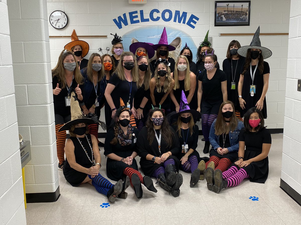 KeriKenison's tweet photo. Happy Halloween from your favorite witches at Kingston! ⚗️🧙🎃 @enye001 @vita_karen @sckteach @leah_carden @MicheleLinden @CatieHennessey @skrphillips1 @mandyyates @Sarah_AllardVB @kmteach @nikcklee @KingstonVBCPS #vbkingston https://t.co/YG73bExlfz