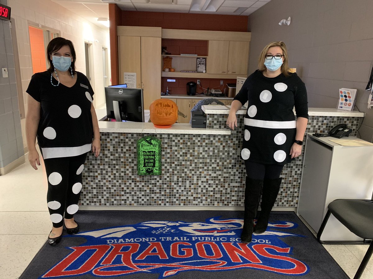 DiamondTrailPS's tweet photo. Happy Halloween from the office! 🧡💎🐉 https://t.co/XixsJBjafz