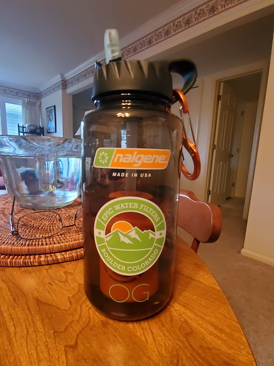 AngelaOByrne's tweet photo. @AngelaOByrne #nalgene #epicwaterfilters be the change, become part of the solution, stop single use plastic water bottles, don't trust public water supplies, drink best quality filtered water https://t.co/74YrDouJ8I