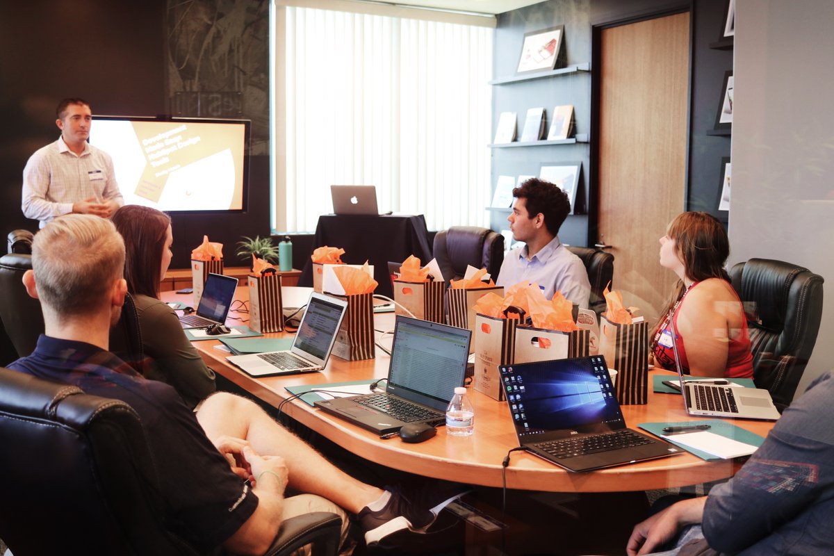 mainwareTech's tweet image. From smaller innovative companies to large corporations. Everyone is starting to see the benefits of #digitalization. But how to make sure that the employees are on board with the changes? Find out in our new article.💡 mainware.com/blog/106