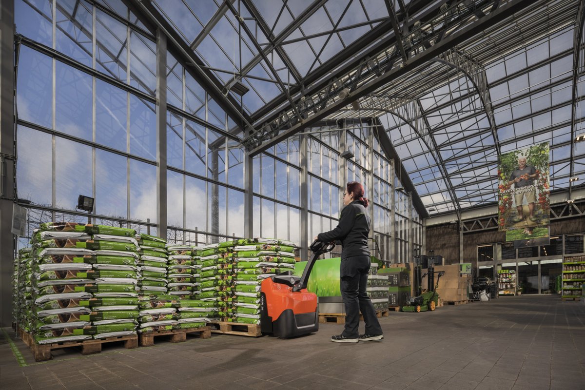 The BT Levio LWI160 offers flexible energy solutions. Low energy consumption thanks to the maintenance free Lithium-Ion battery. Available with three battery capacities, external or integrated quick and easy charging and onboard lorry charging. See more: ow.ly/rMgr50C2XFN